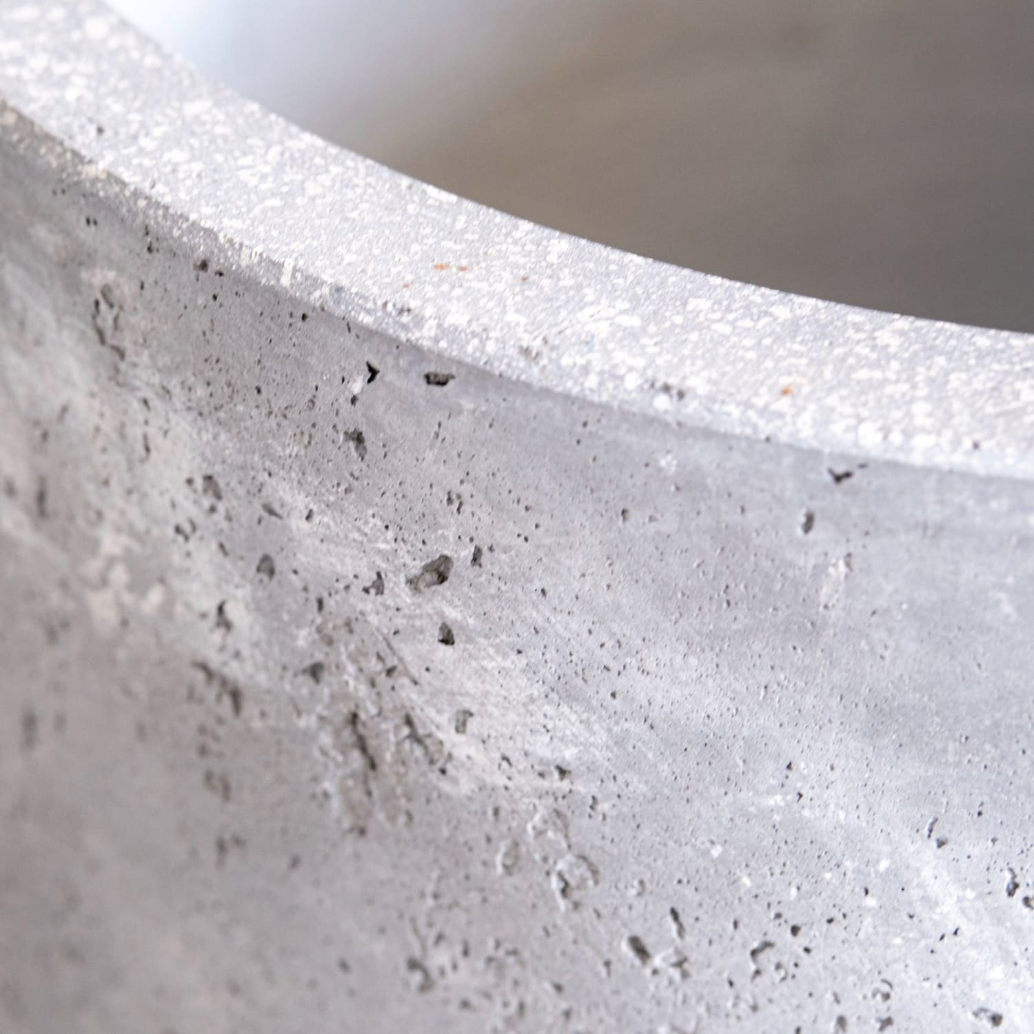 Vessara Extra large Vase Planter